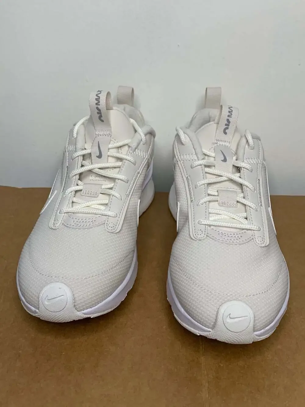 Nike Air Max Intrlk Lite Women Size 6.5
